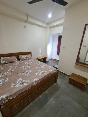 Hotel Raj Ratna Guest House